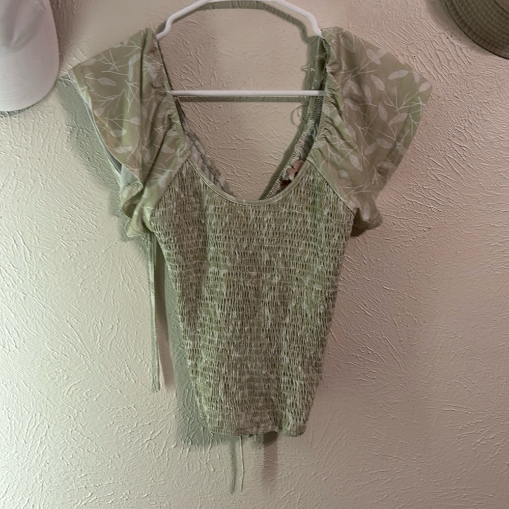 GREEN/WHITE CROP BLOUSE
